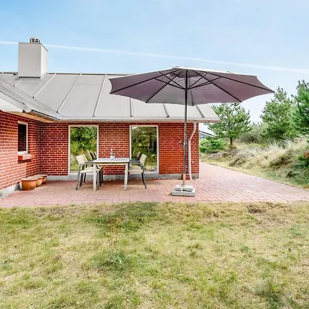 Holiday home Annerose - 650m From The Sea By Interhome