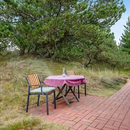 Holiday home Annerose - 650m From The Sea By Interhome *