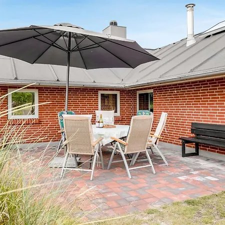 Holiday home Annerose - 650m From The Sea By Interhome *